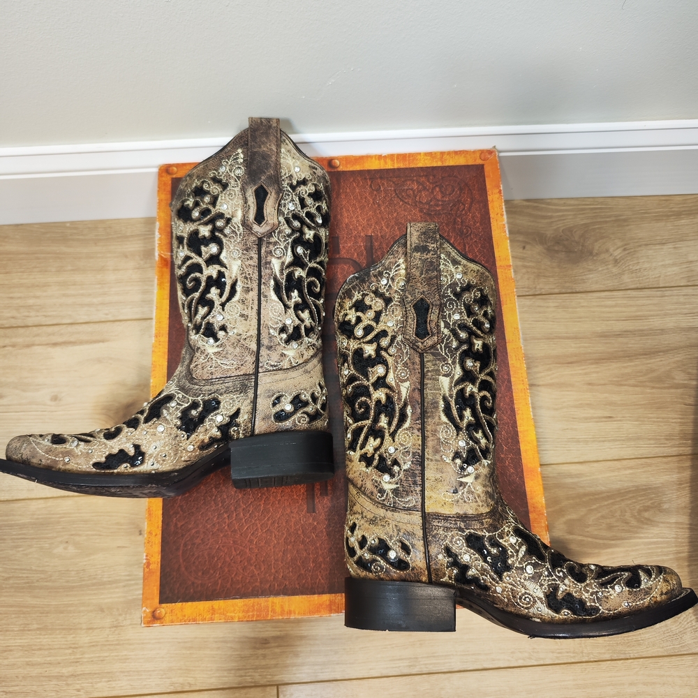 Corral Handcrafted Black and Tan Western Boots 6.5 Women's - Picture 5 of 9